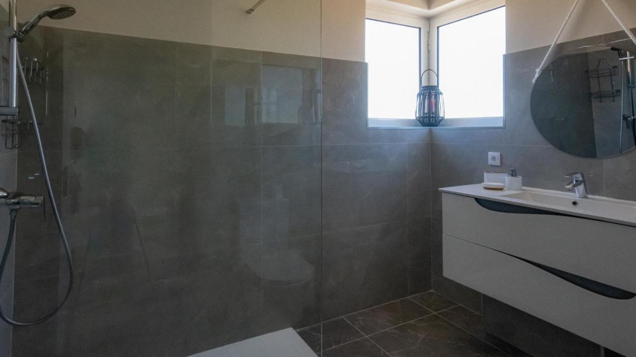 Apartment Torre - Free Parking - Swimming Pool - Sea View - By Bedzy Portimao