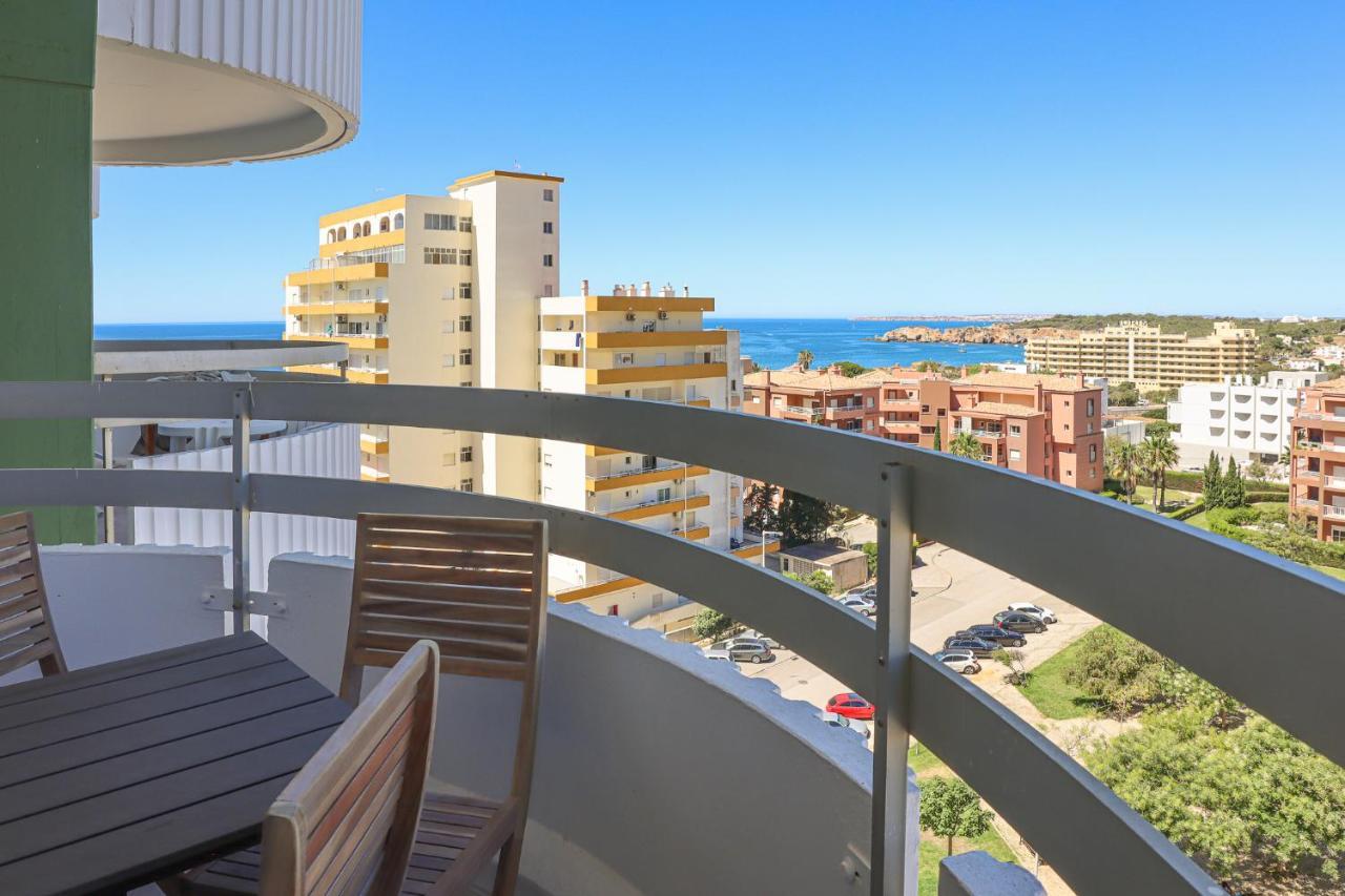 Apartment Torre - Free Parking - Swimming Pool - Sea View - By Bedzy *