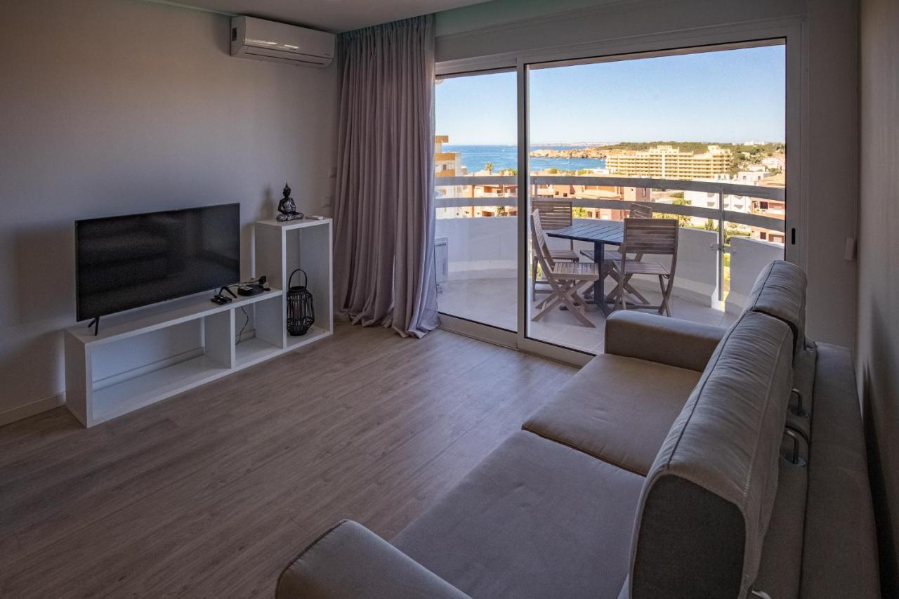 Apartment Torre - Free Parking - Swimming Pool - Sea View - By Bedzy *